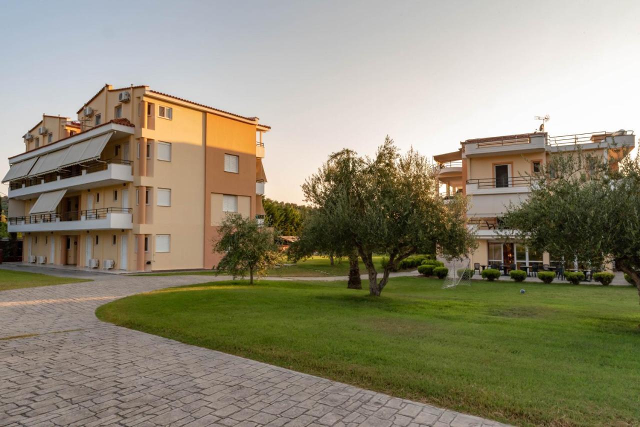 Aparthotel Anilio Plaza Zacharo Exterior foto