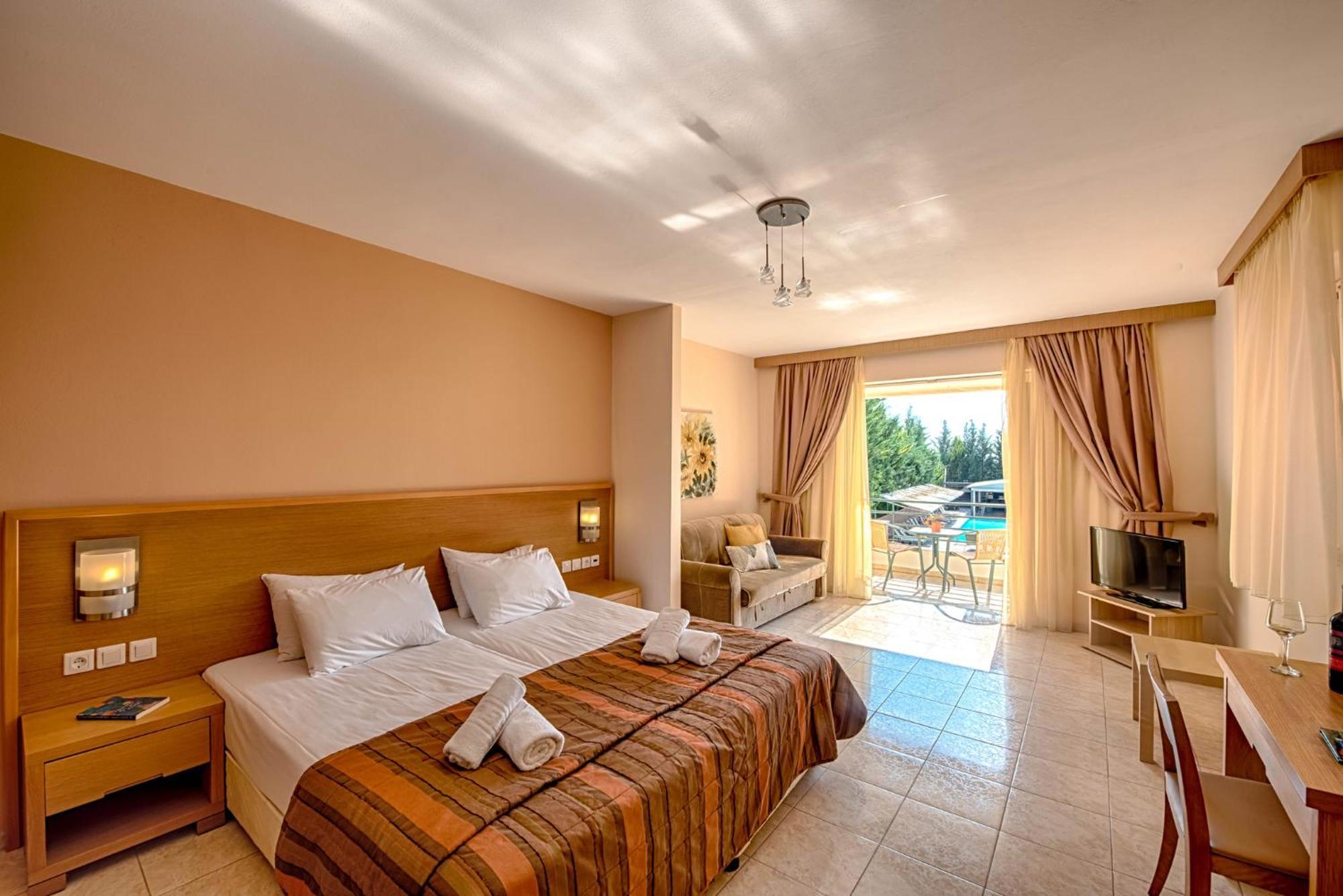 Aparthotel Anilio Plaza Zacharo Habitación foto