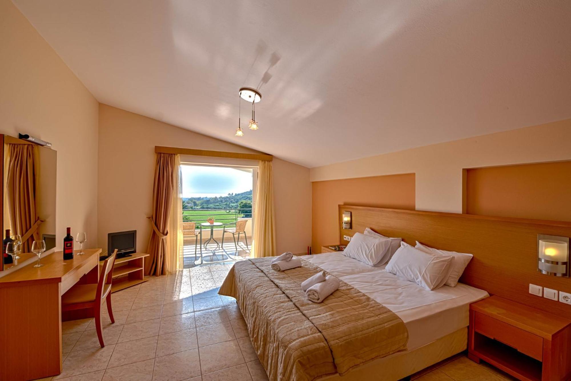 Aparthotel Anilio Plaza Zacharo Habitación foto